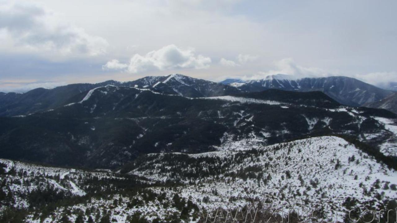 Vistas desde la pista (Ruta Nerín - Cuello Arenas)