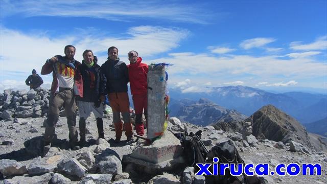 El grupo en la cima del Monte Perdido