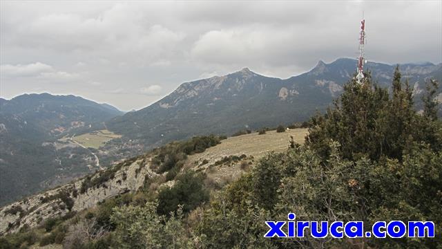 Cogulló d'Estela y Roca de l'Auró desde La Figuerassa