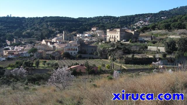 Teià desde el camino del cementerio