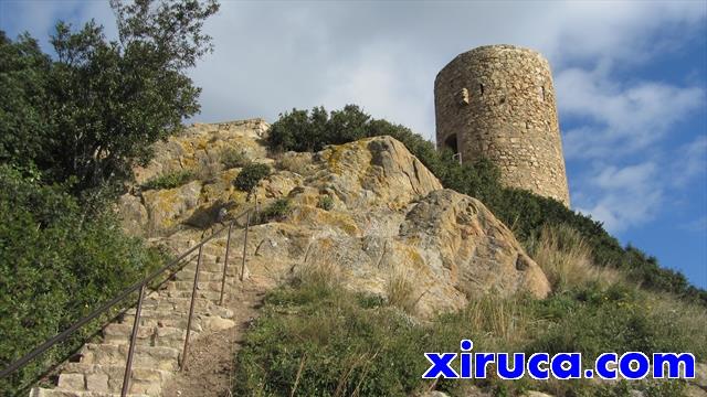 Subiendo al Castell de Burriac