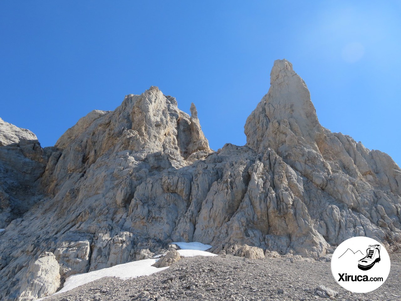 Picos de Santa Ana y Aguja de La Canalona