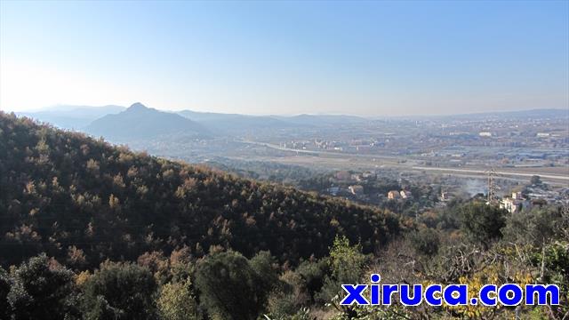 Turó de Montcada desde Sant Pere de Reixac