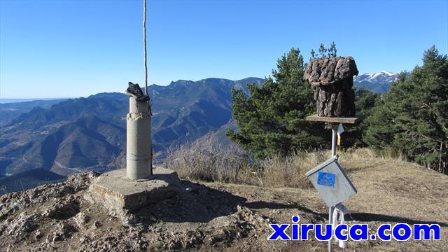 En la cima del Sobrepuny