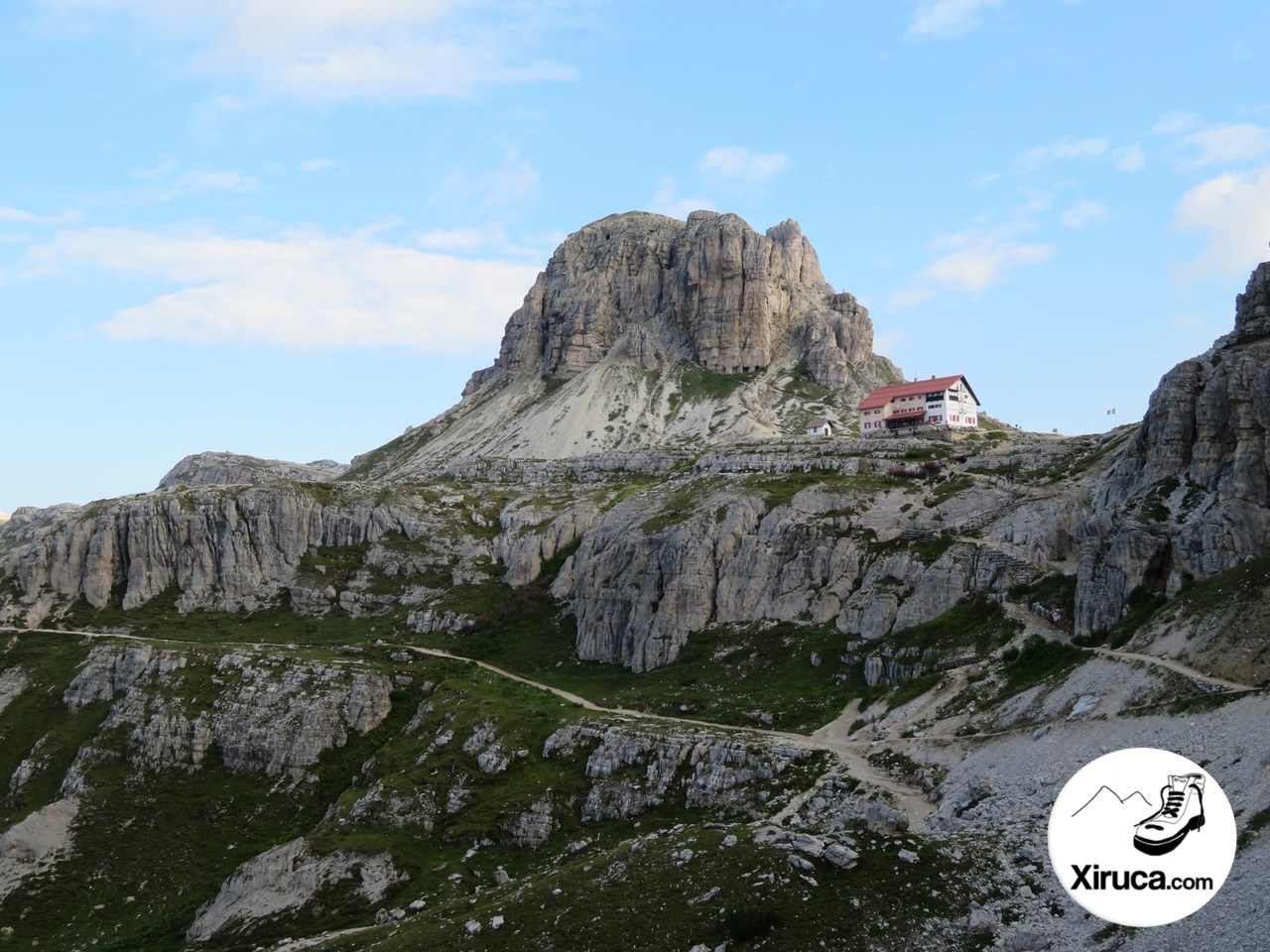 Sasso di Sesto, con sus búnquers y Rifugio Locatelli