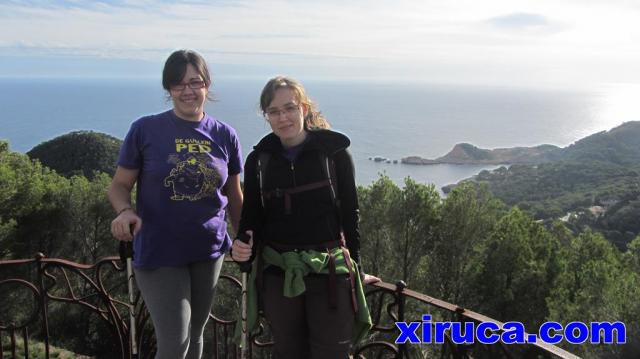 Yolanda y Jenny en el Mirador de la Creu