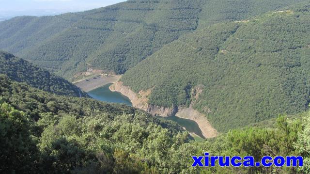 Panta de Vallfornes desde camino de Can Cuch