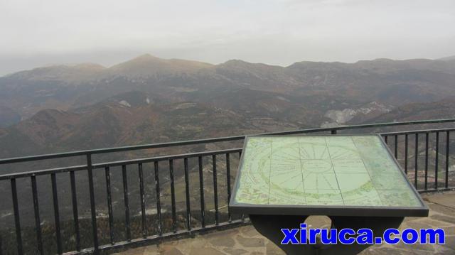 Puigllançada y Montgrony desde Roca de la Lluna