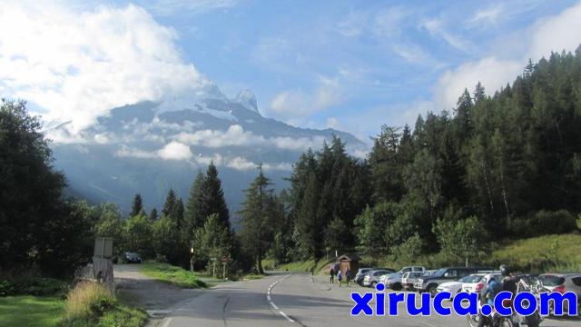 Aiguille Verte y parquing junto a Tré-le-Champ 