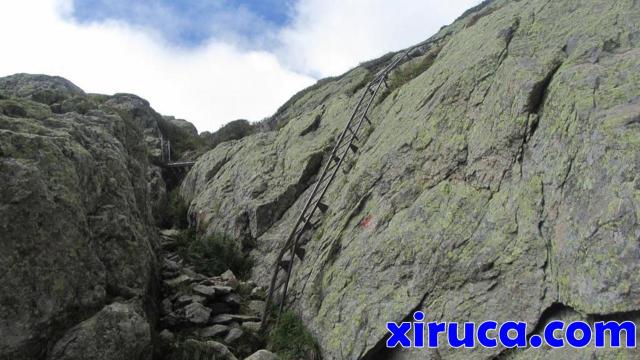 Escaleras en el camino al Tête aux Vent