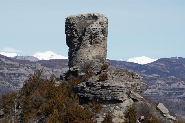 Castell de Montllobar