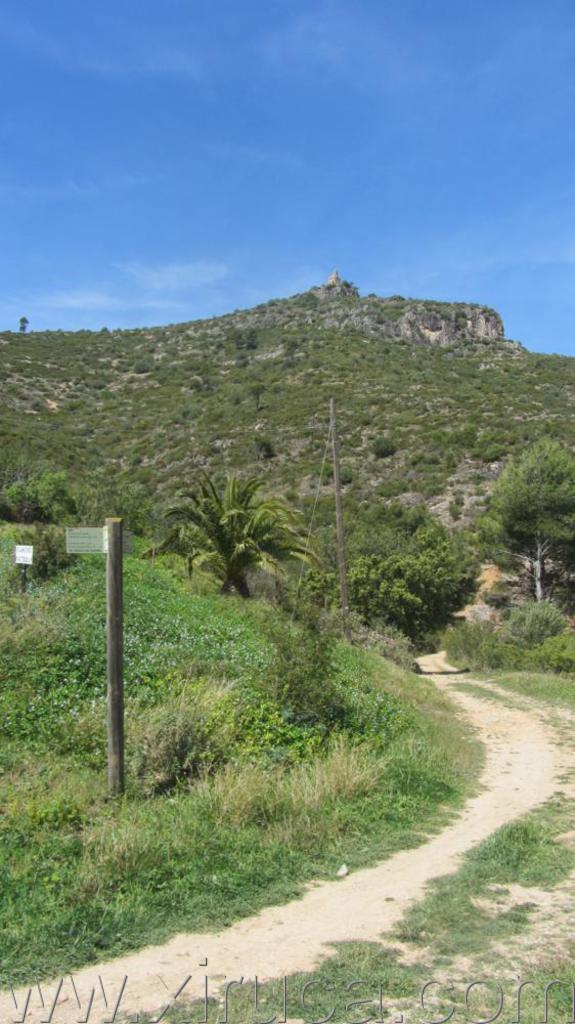 El Castellot desde la ermita de Sant Sadurní