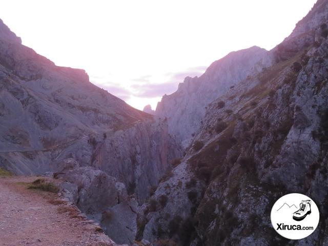 Primeras luces en la Senda del Cares