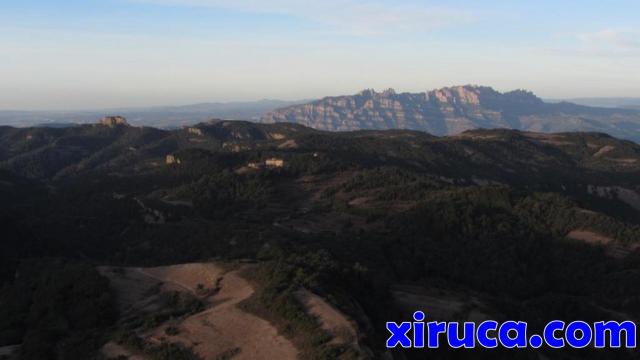 Castellsapera y Montserrat desde el Montcau 